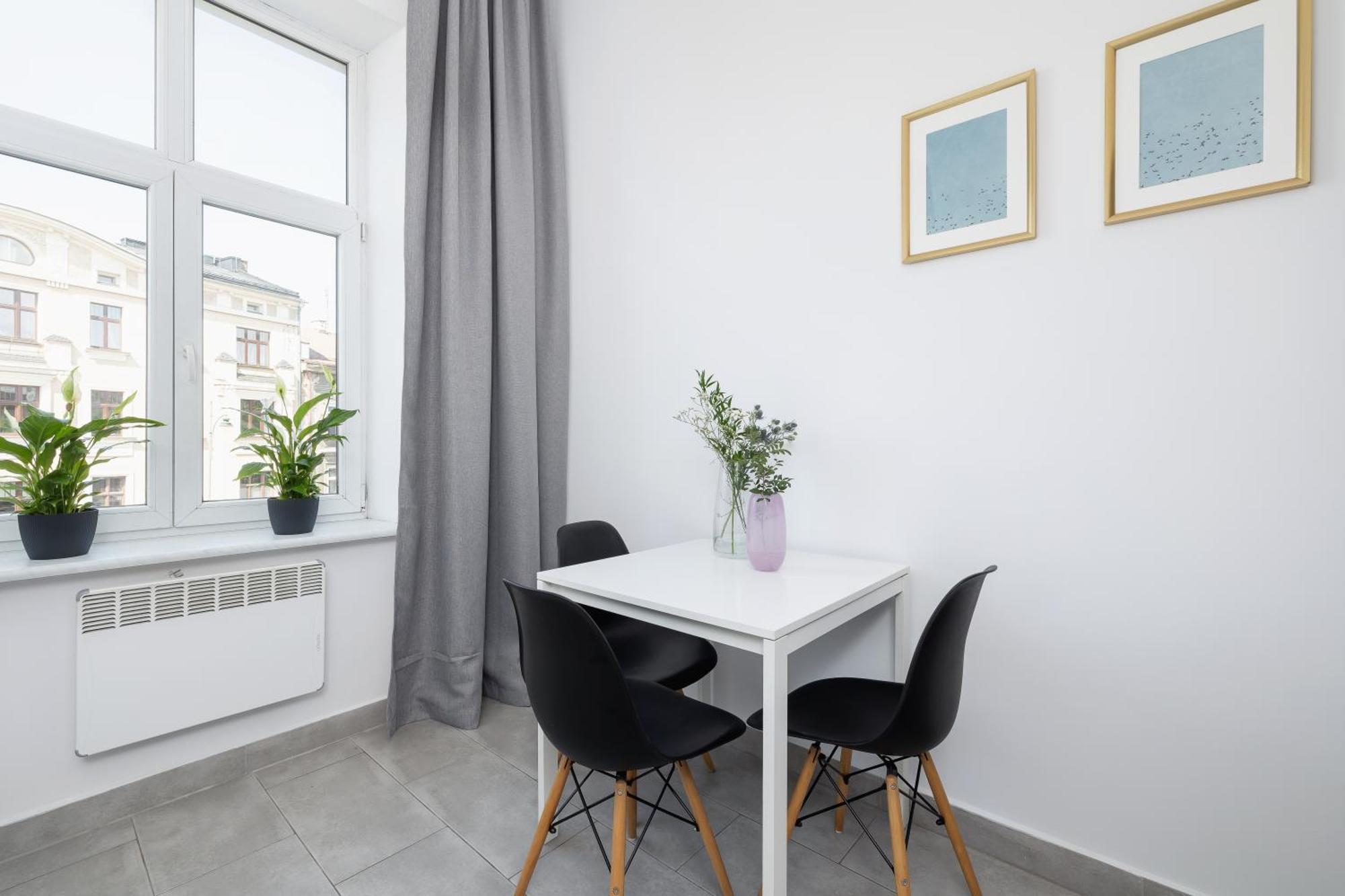 1-Bedroom Apartment - 65 Dluga Street Krakau Exterior foto